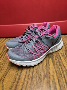 Nike Relentless 6 Women's Gray and Pink Running Shoes